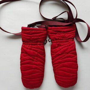 Lululemon Team Canada Quilted Red Mittens Gloves with Strap Size L/XL 🍁